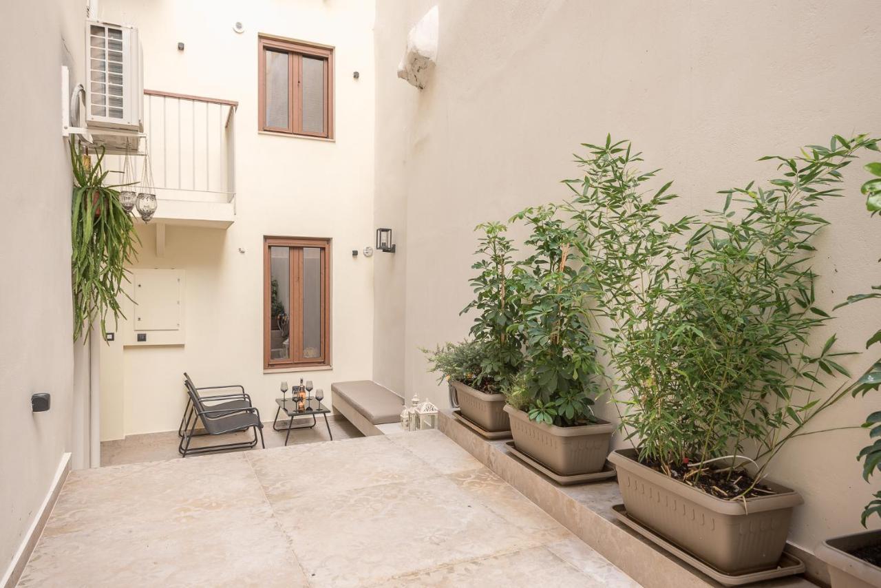 Apollonos 28 Luxury Suites Atenas Exterior foto